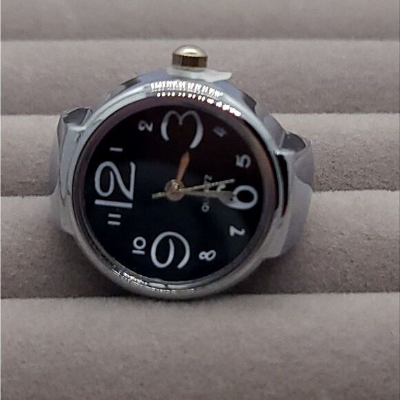 RING WATCH New Black Dial Stretchy Metal Band Silver Analog Quartz - Picture 4 of 5